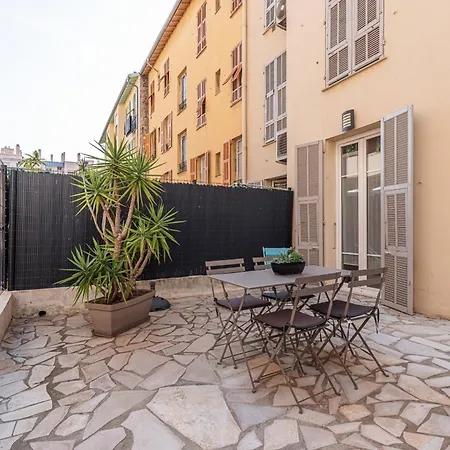 דירה Large Terrace 1 Bdr Near Garibaldi Square